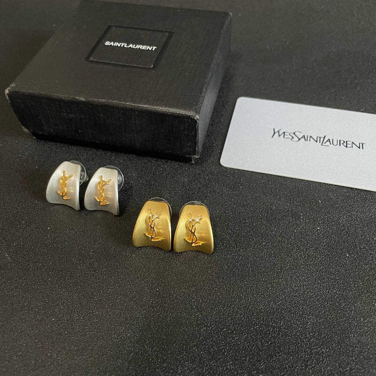 Geometric Emblem Stud Earrings in Silver-Tone – Vintage Detail – Design 007 side detail