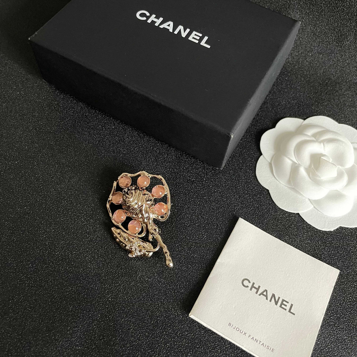 Signature Emblem Brooch in Polished Metal-Tone – Design 054 close-up detail