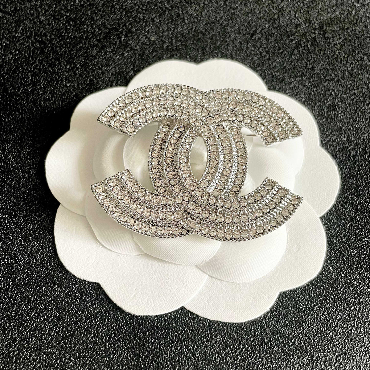 Signature Emblem Brooch in Polished Metal-Tone – Design 053 front product view