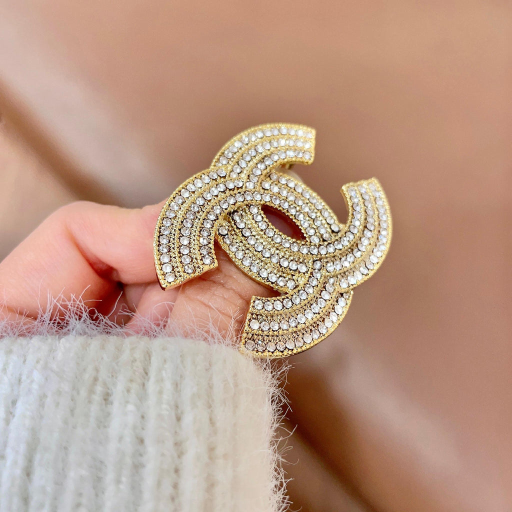 Signature Emblem Brooch in Polished Metal-Tone – Design 052 detail view
