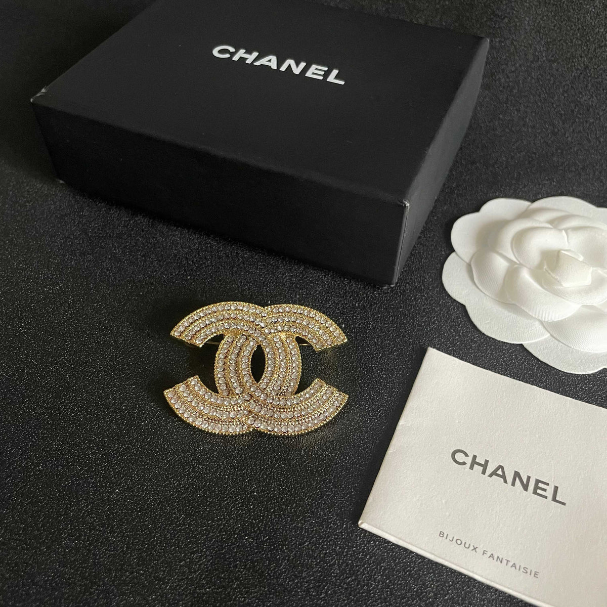 Signature Emblem Brooch in Polished Metal-Tone – Design 052 close-up detail