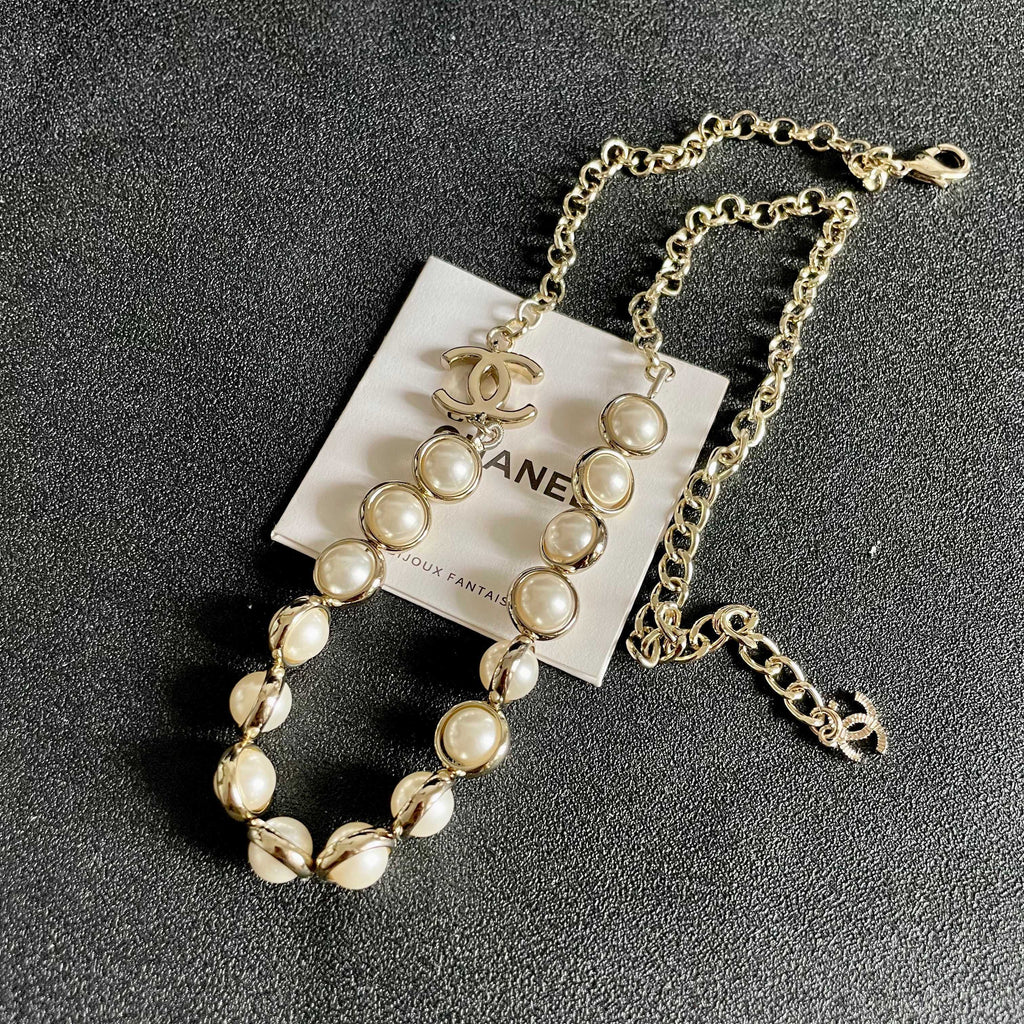 Double-C Emblem Pearl-Detail Pendant Necklace – Pearl Detail – Design 039 detail view