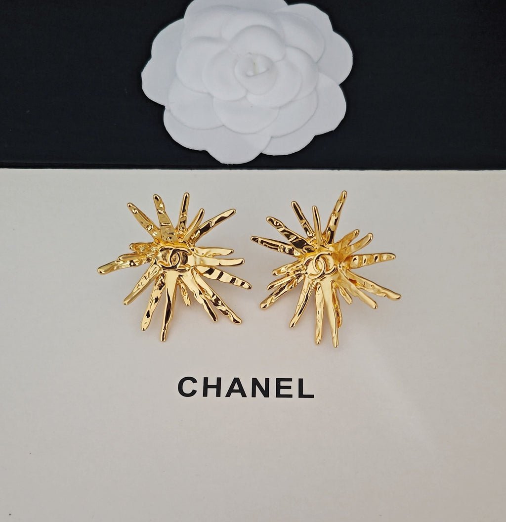 Signature Emblem Stud Earrings in Gold-Tone – Design 046 side detail