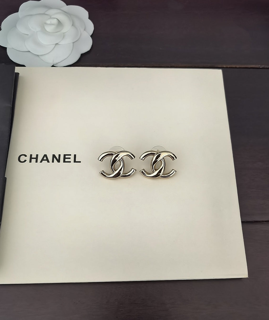 Signature Emblem Stud Earrings in Gold-Tone – Design 033 close-up detail