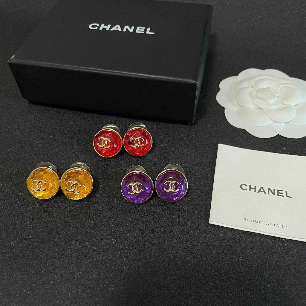 Signature Emblem Stud Earrings in Polished Metal-Tone – Design 099 side detail