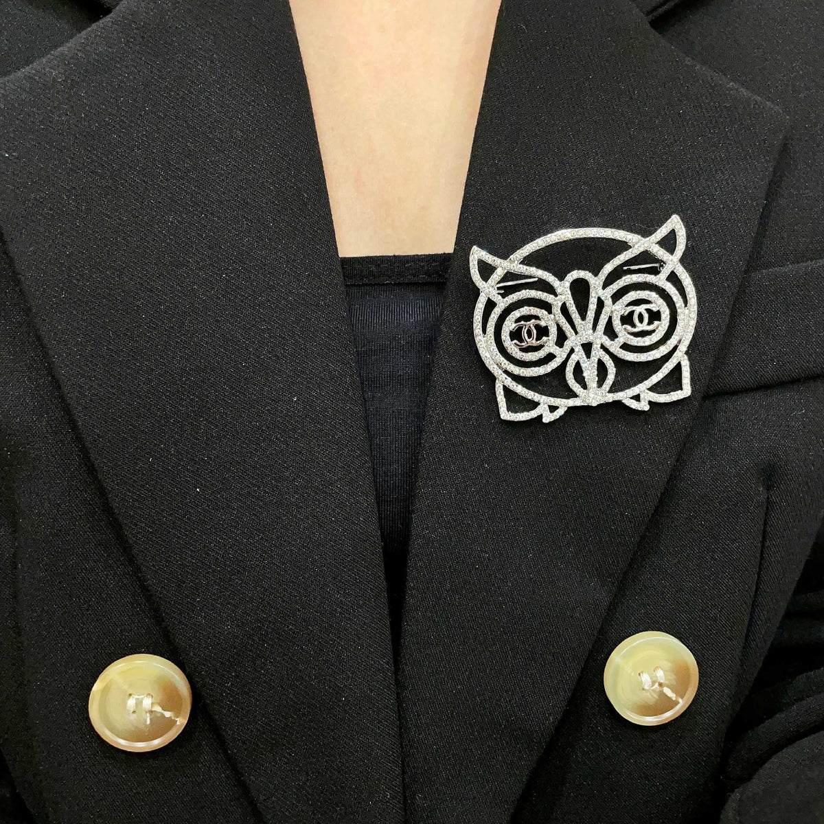 Signature Emblem Brooch in Polished Metal-Tone – Design 051 front product view