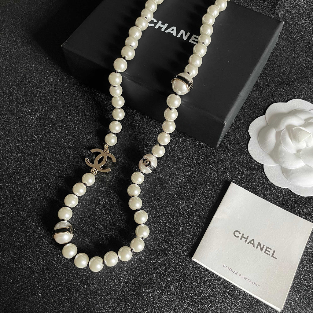 Double-C Emblem Pearl-Detail Pendant Necklace – Pearl Detail – Design 122 close-up detail