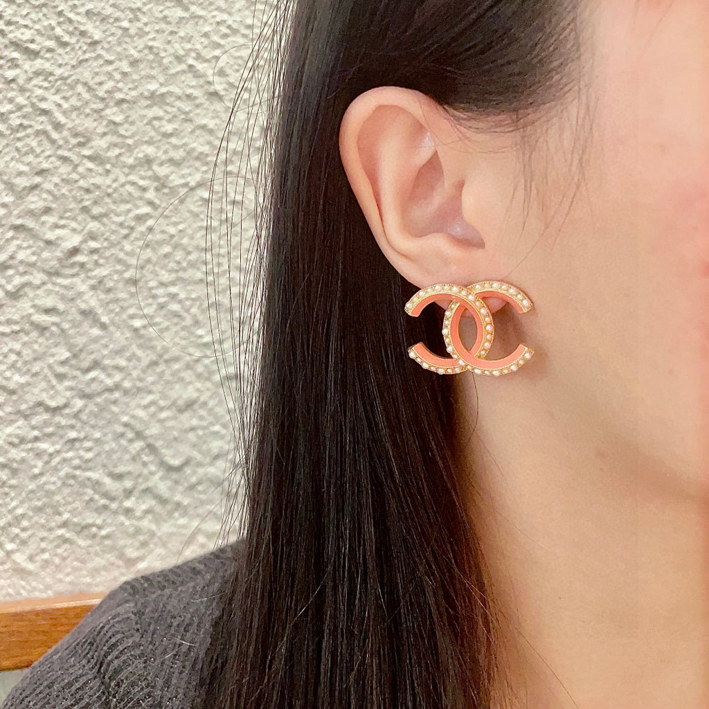 Double-C Emblem Pearl-Detail Stud Earrings – Pearl Detail – Design 028 detail view