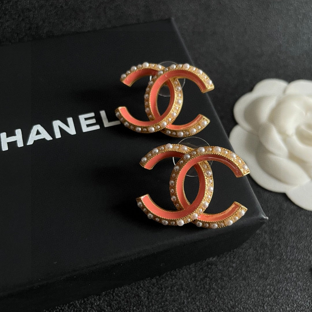 Double-C Emblem Pearl-Detail Stud Earrings – Pearl Detail – Design 002 detail view