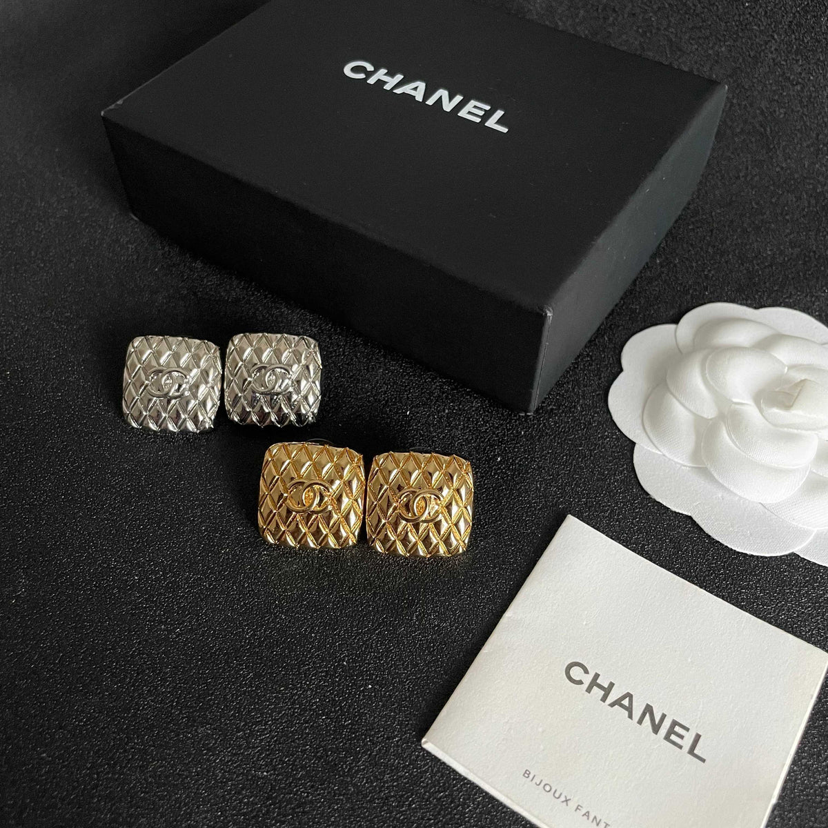 Double-C Emblem Stud Earrings in Polished Metal-Tone – Design 398 close-up detail