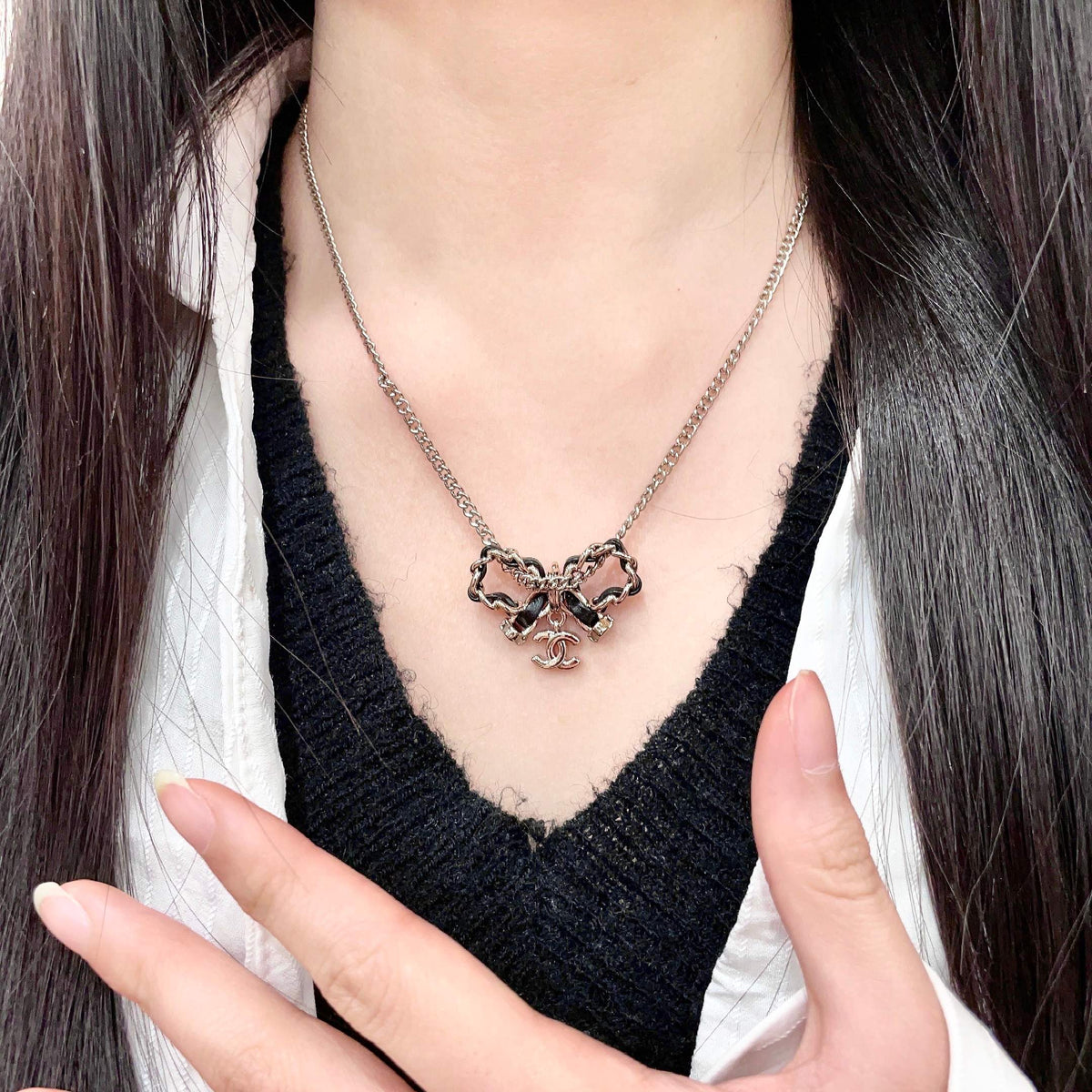 Letter Pendant Necklace in Polished Metal-Tone – Design 017 front product view