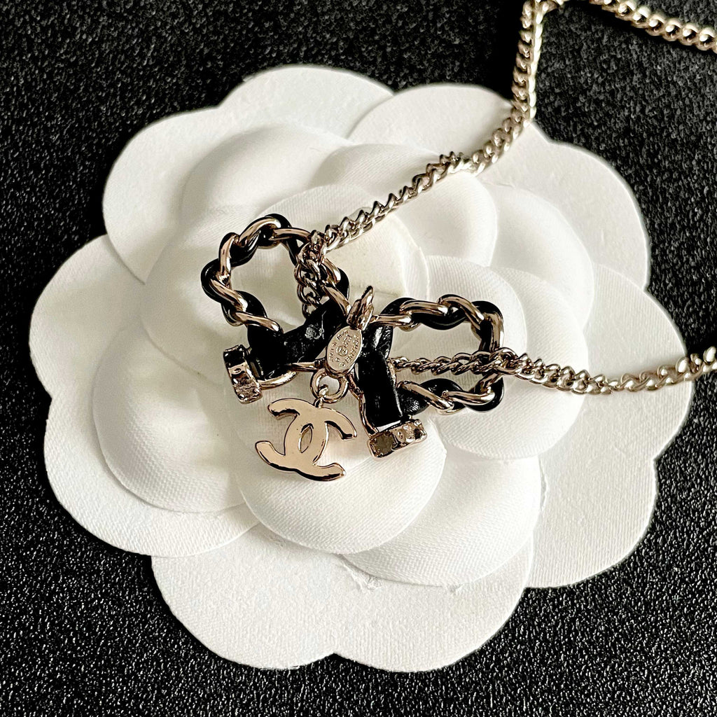 Letter Pendant Necklace in Polished Metal-Tone – Design 017 front product view