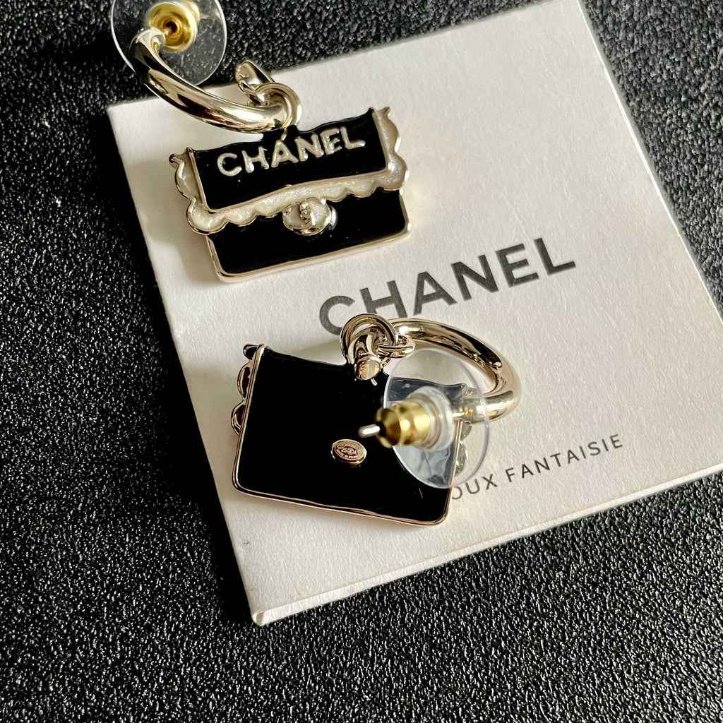 Double-C Emblem Stud Earrings in Polished Metal-Tone – Design 444 main product view