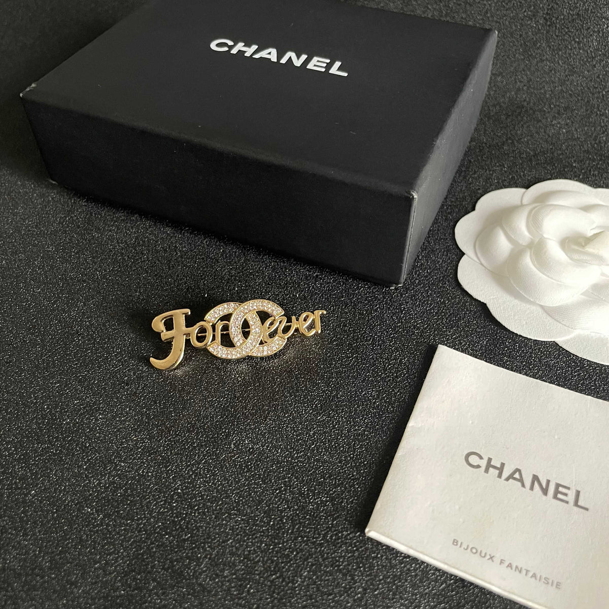 Signature Emblem Brooch in Polished Metal-Tone – Design 059 close-up detail