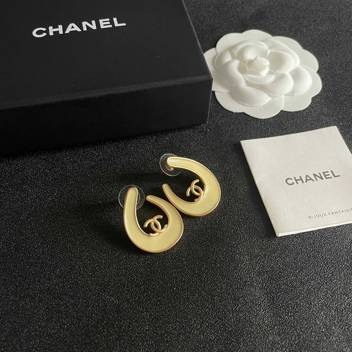 Double-C Emblem Stud Earrings in Polished Metal-Tone – Design 420 styled product view
