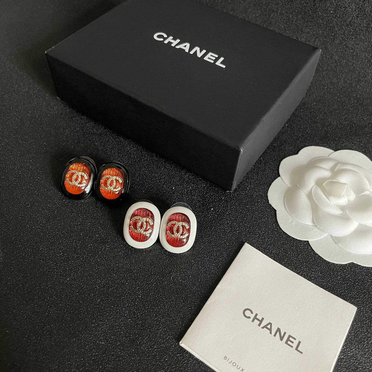 Double-C Emblem Stud Earrings in Polished Metal-Tone – Design 458 side detail