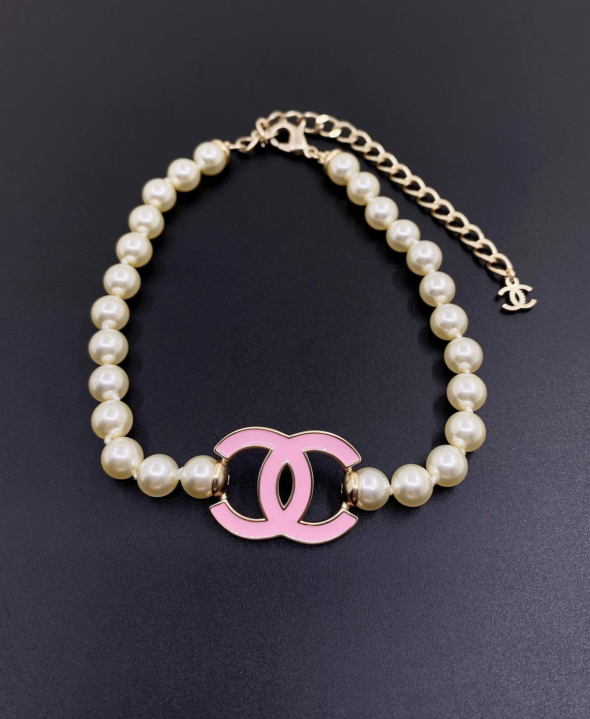 Pearl Pearl-Detail Pendant Necklace – Pearl Detail – Design 069 main product view