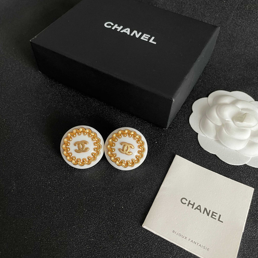 Double-C Emblem Stud Earrings in Polished Metal-Tone – Design 411 close-up detail