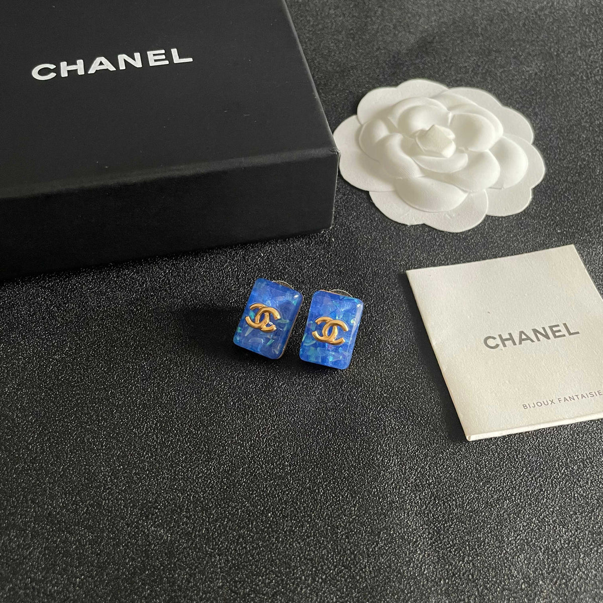 Double-C Emblem Stud Earrings in Polished Metal-Tone – Design 408 styled product view