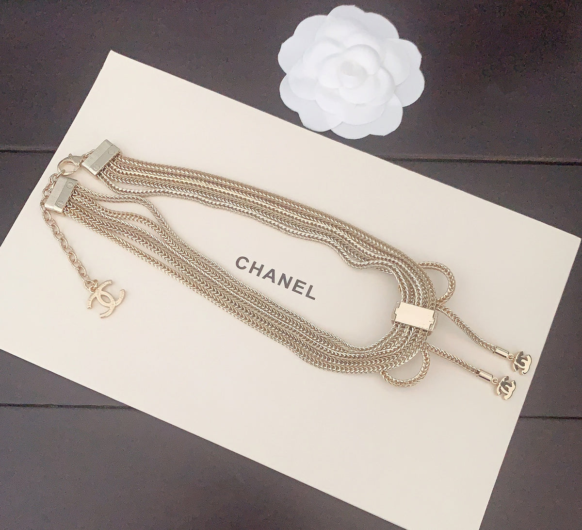 Bow Pendant Necklace in Gold-Tone – Design 011 close-up detail