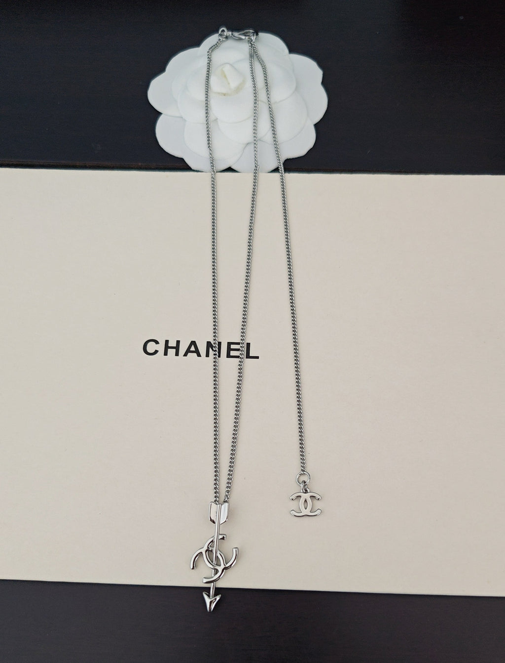Arrow Pendant Necklace in Gold-Tone – Arrow Detail – Design 002 detail view