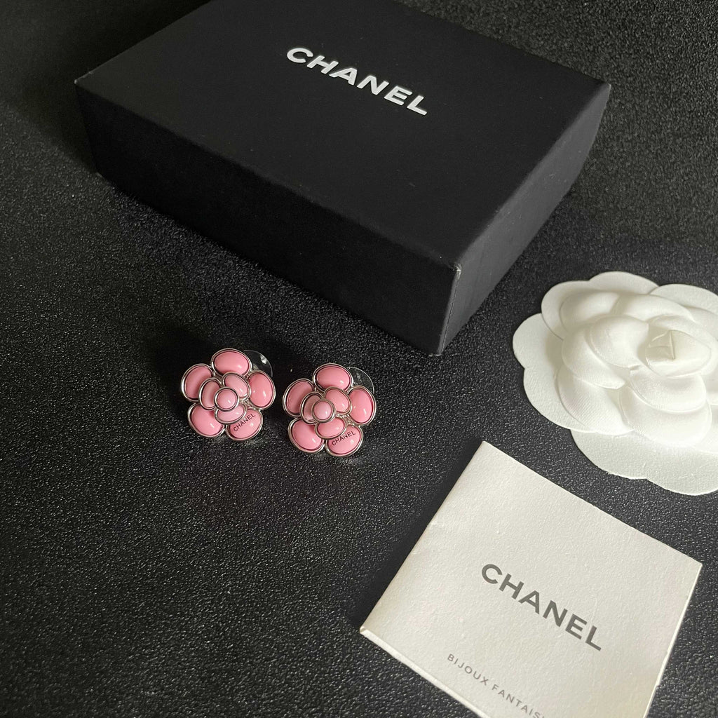 Camellia Stud Earrings in Polished Metal-Tone – Camellia Detail – Design 059 close-up detail