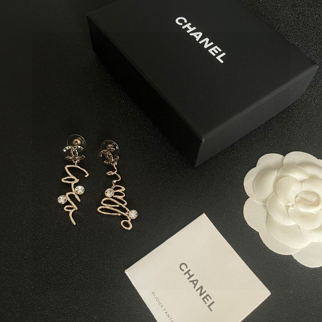 Double-C Emblem Statement Earrings in Polished Metal-Tone – Design 070 main product view