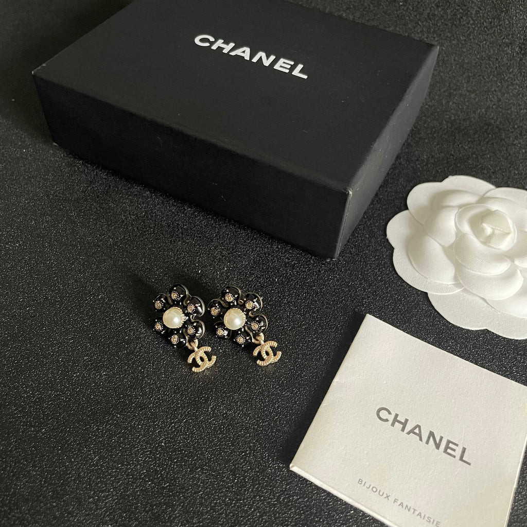 Camellia Stud Earrings in Polished Metal-Tone – Camellia Detail – Design 052 close-up detail
