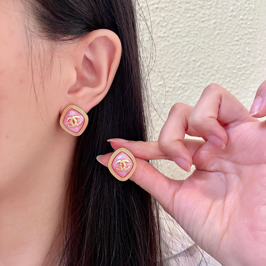 Double-C Emblem Stud Earrings in Polished Metal-Tone – Design 468 main product view