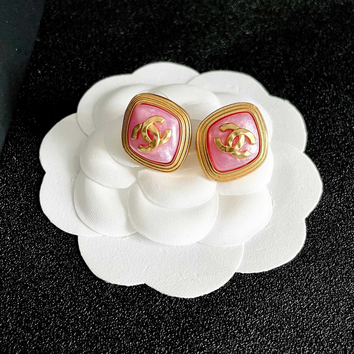 Double-C Emblem Stud Earrings in Polished Metal-Tone – Design 468 front product view