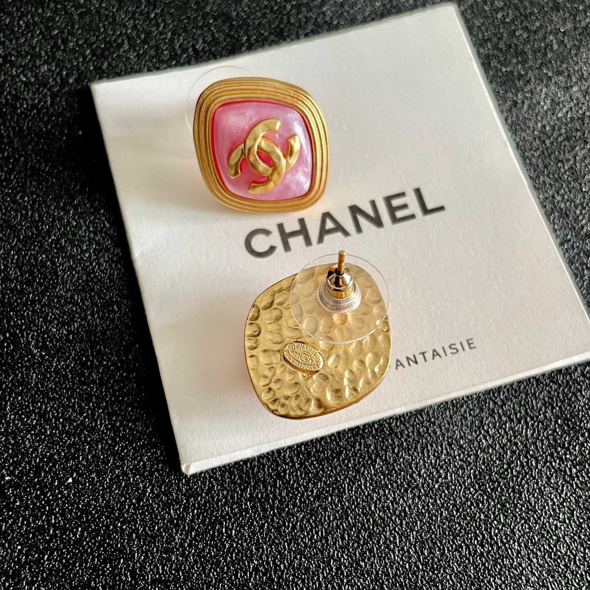 Double-C Emblem Stud Earrings in Polished Metal-Tone – Design 468 main product view