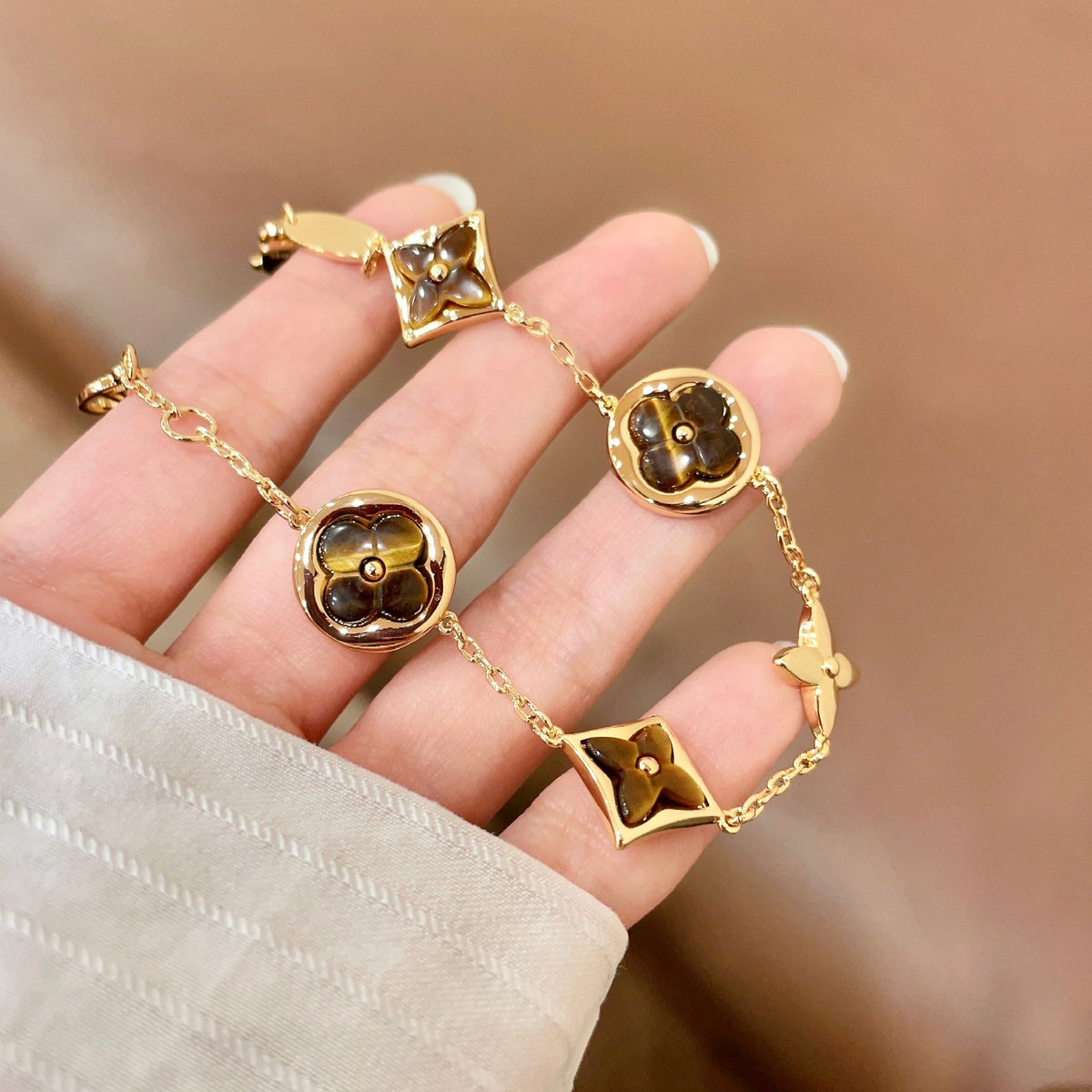 Geometric Emblem Bracelet in Gold-Tone – Design 029 detail view