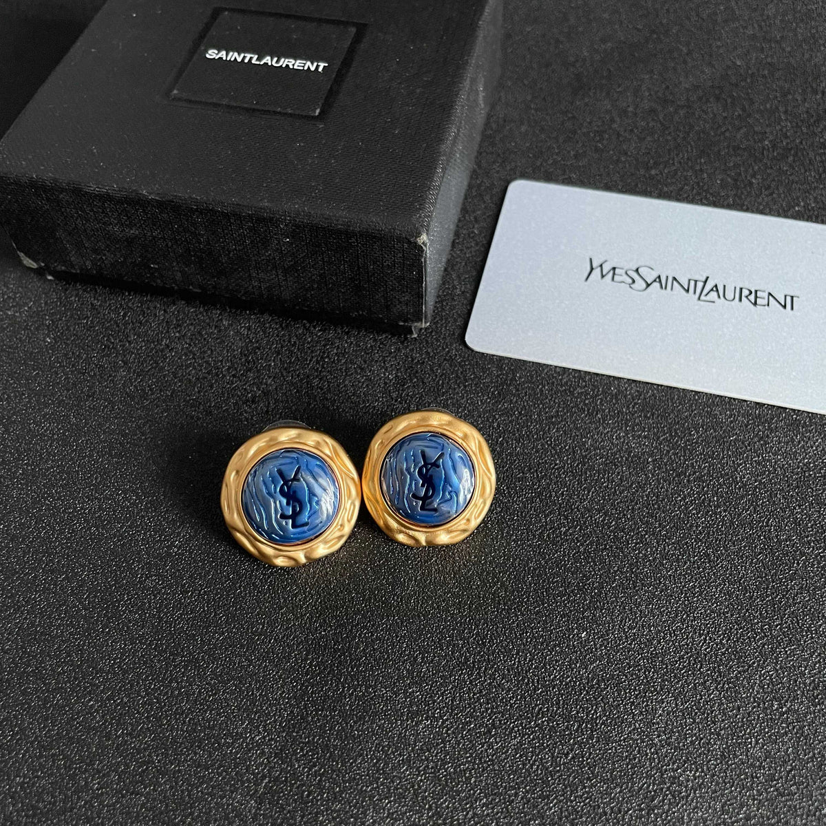 Geometric Emblem Stud Earrings in Silver-Tone – Vintage Detail – Design 006 close-up detail