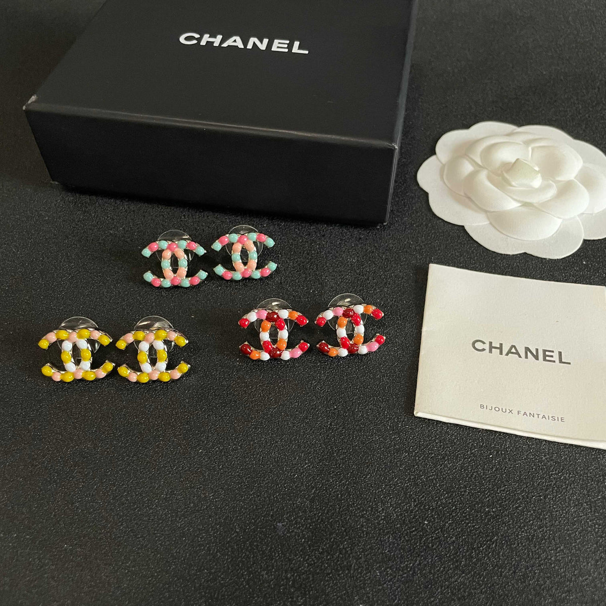 Double-C Emblem Stud Earrings in Polished Metal-Tone – Design 136 side detail