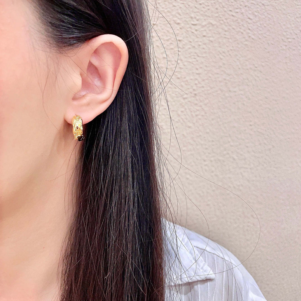 Double-C Emblem Stud Earrings in Polished Metal-Tone – Design 129 detail view