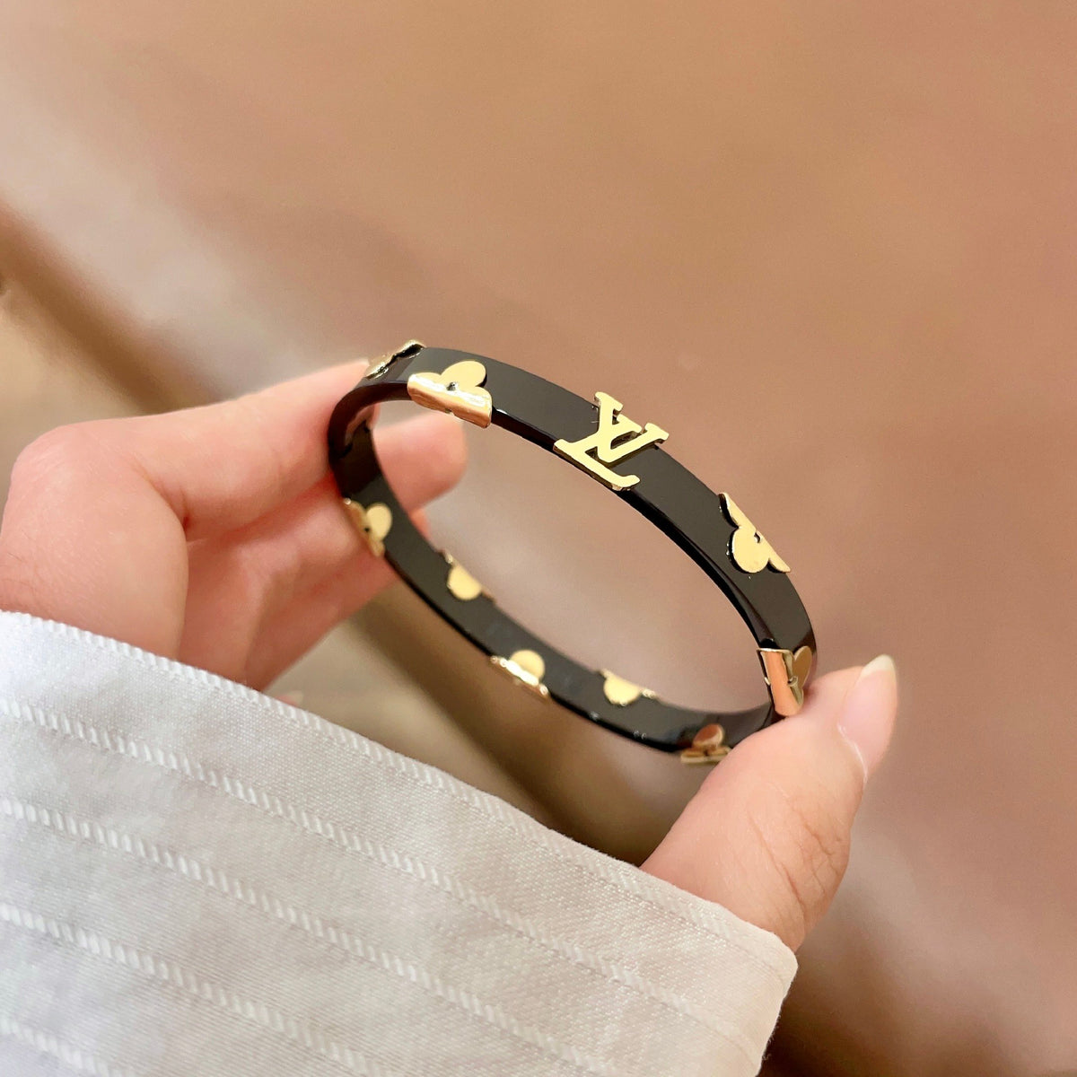 Geometric Emblem Bangle in Polished Metal-Tone – Design 002 side detail
