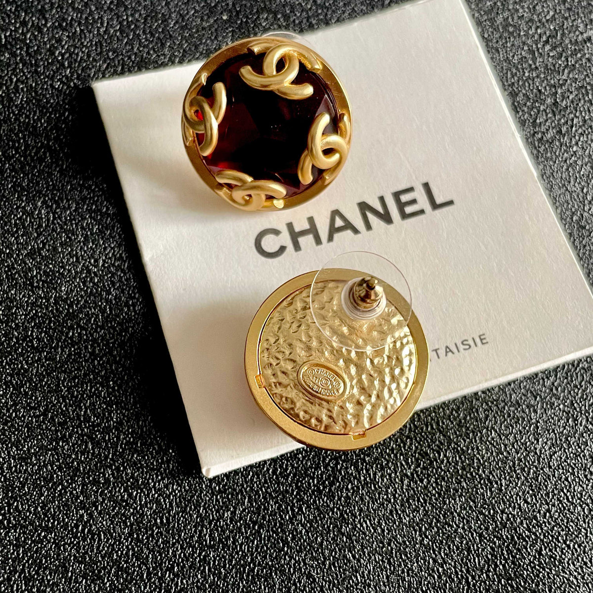 Double-C Emblem Stud Earrings in Polished Metal-Tone – Design 122 main product view