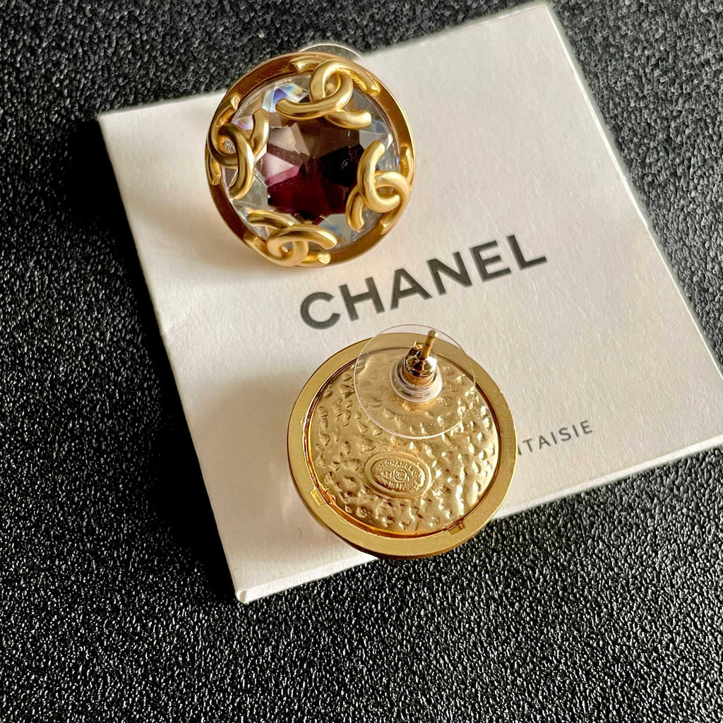 Double-C Emblem Stud Earrings in Polished Metal-Tone – Design 104 main product view