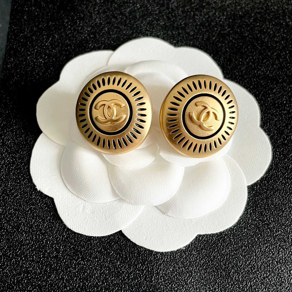 Double-C Emblem Stud Earrings in Polished Metal-Tone – Design 117 front product view