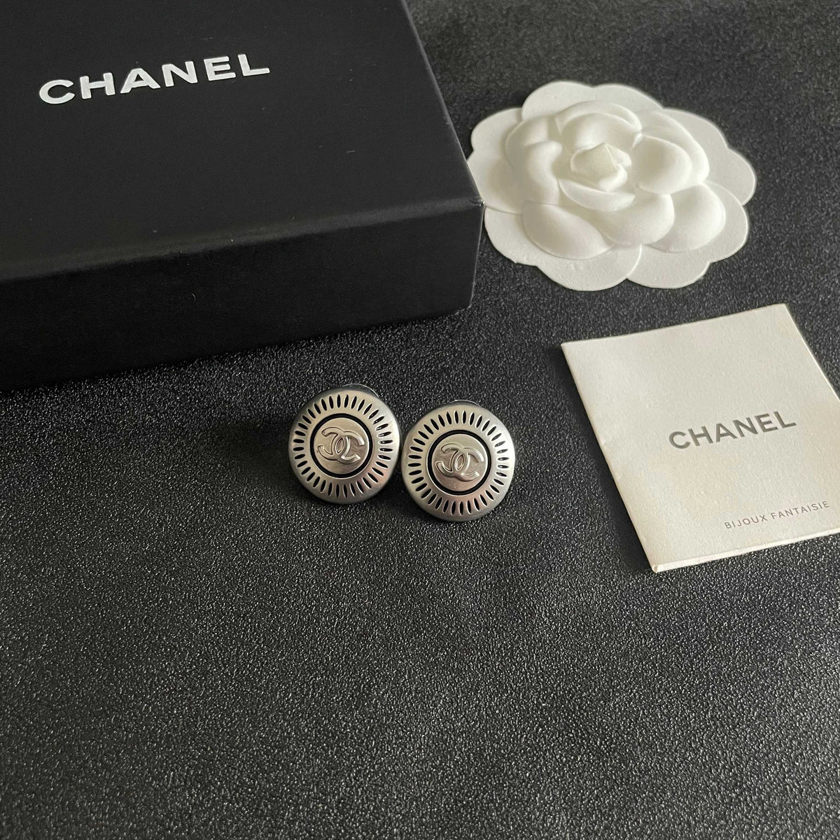 Double-C Emblem Stud Earrings in Polished Metal-Tone – Design 099 styled product view