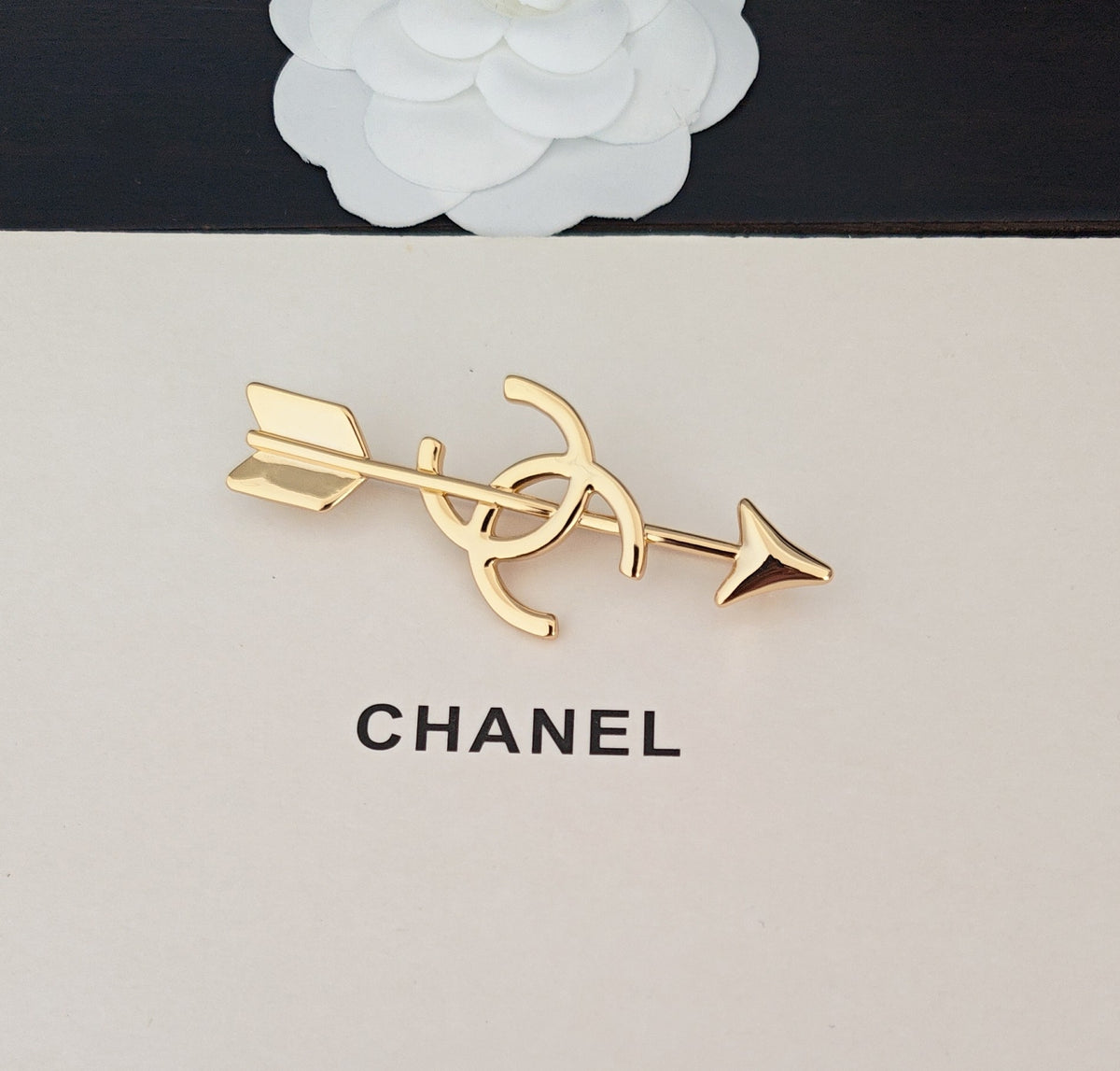 Arrow Brooch in Gold-Tone – Arrow Detail detail view