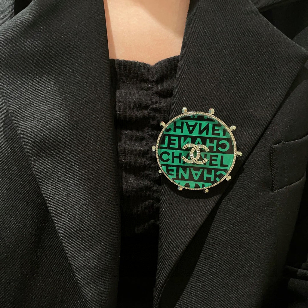Double-C Emblem Brooch in Polished Metal-Tone – Design 001 front product view