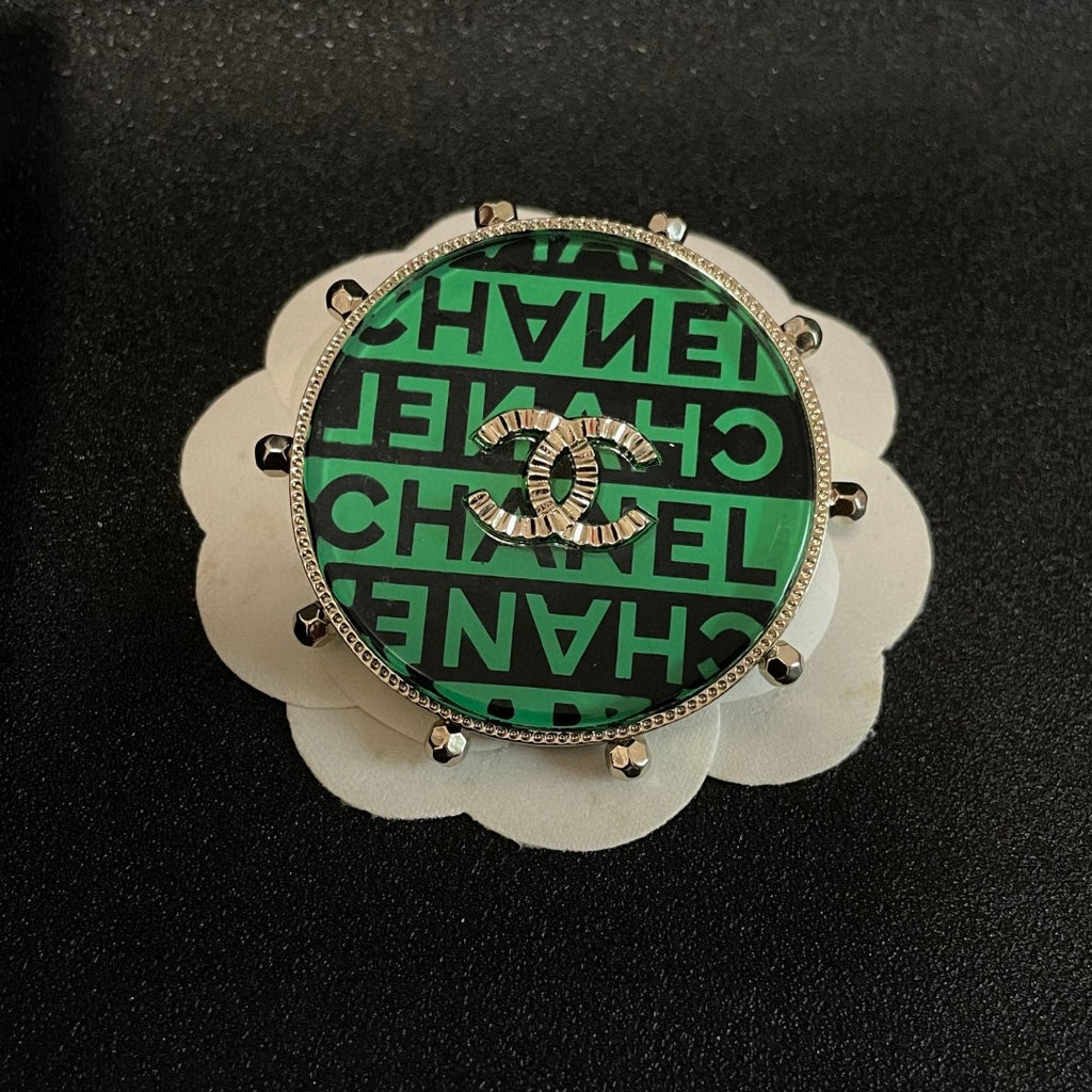 Double-C Emblem Brooch in Polished Metal-Tone – Design 001 front product view