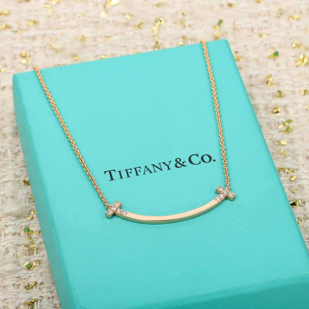 Signature Emblem Bracelet in Gold-Tone – Design 006 detail view