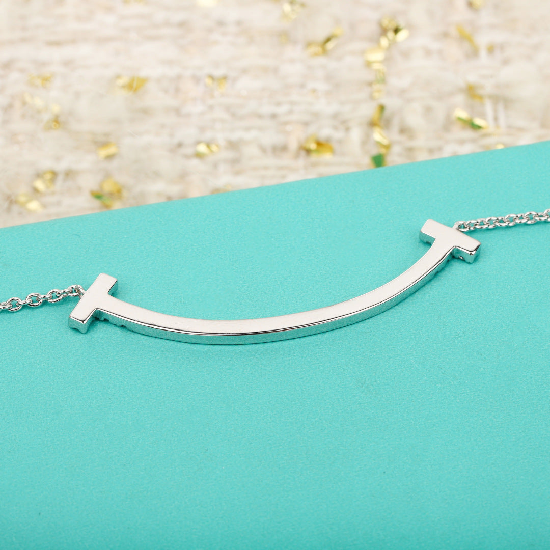 Signature Emblem Bracelet in Gold-Tone – Design 006 close-up detail