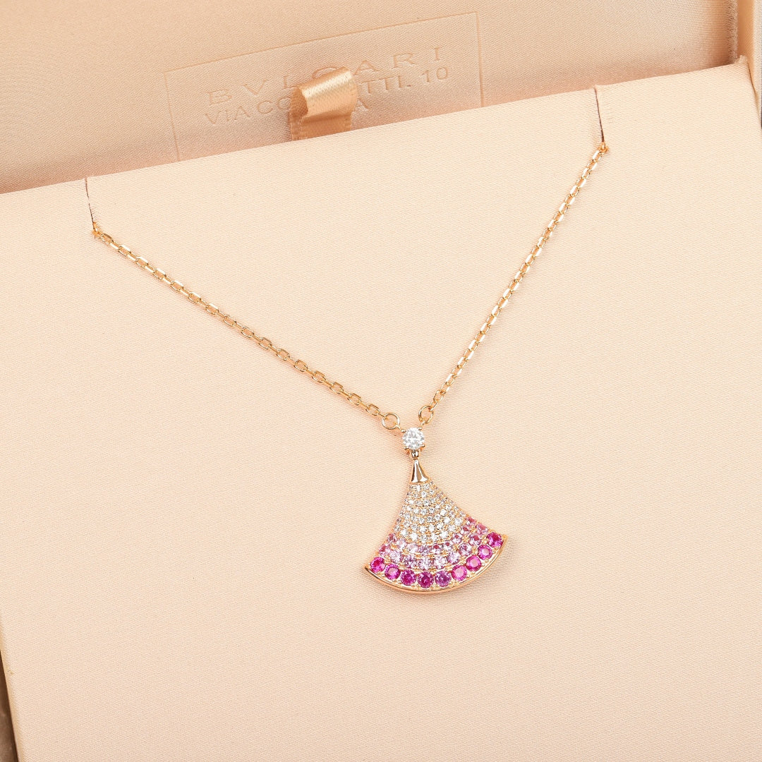 Fan Pendant Necklace in Rose-Gold-Tone side detail