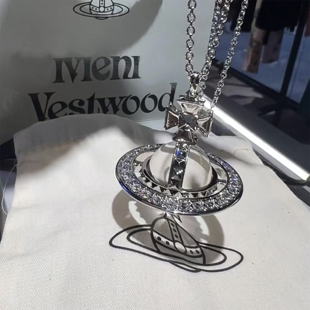 Large Orb Long Pendant Necklace – Large side detail