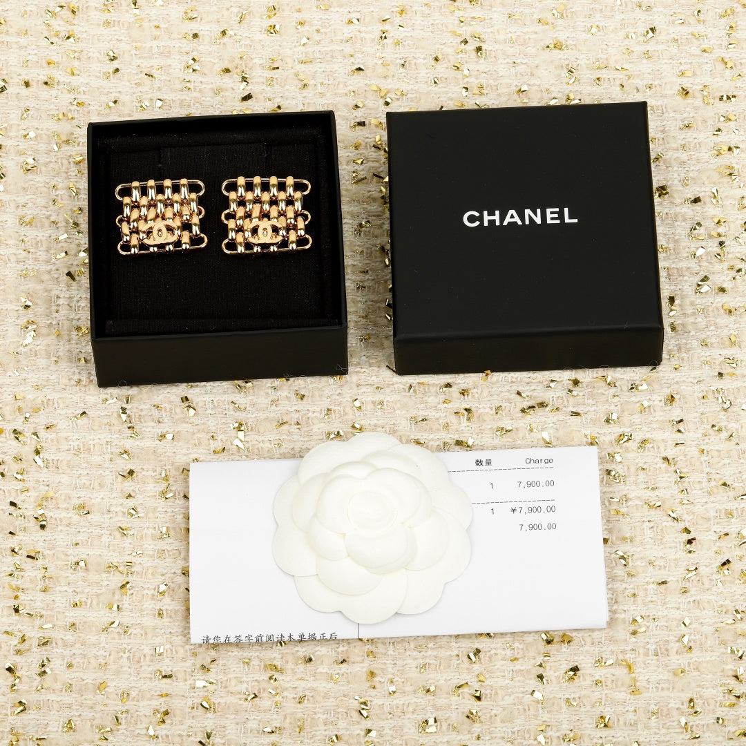 Double-C Emblem Stud Earrings in Gold-Tone – Design 040 main product view