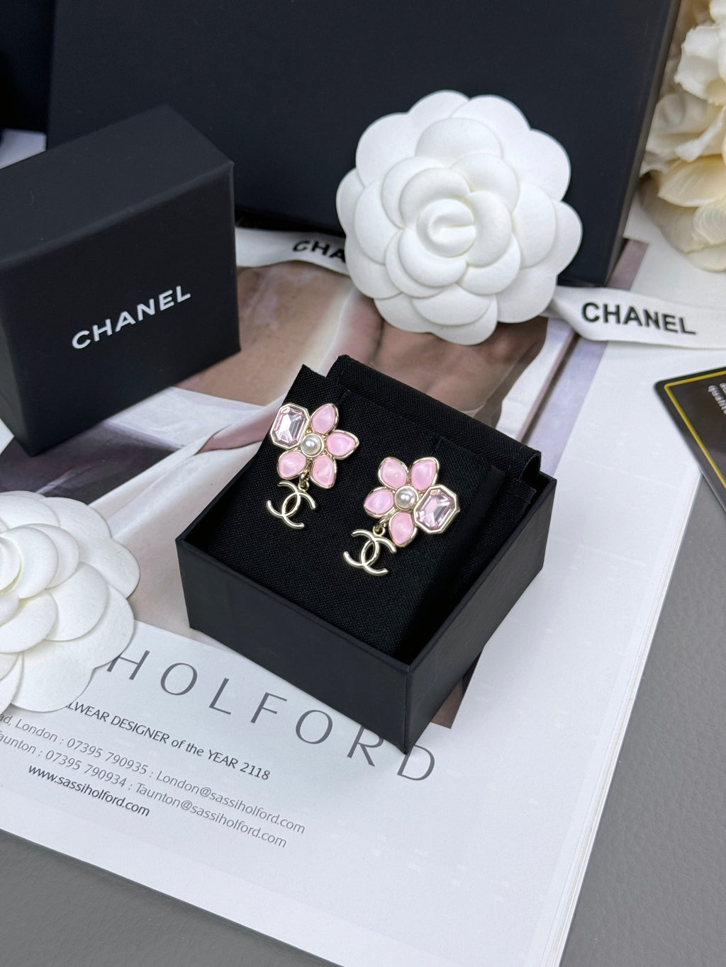 Double-C Emblem Statement Earrings in Polished Metal-Tone – Pink Detail detail view