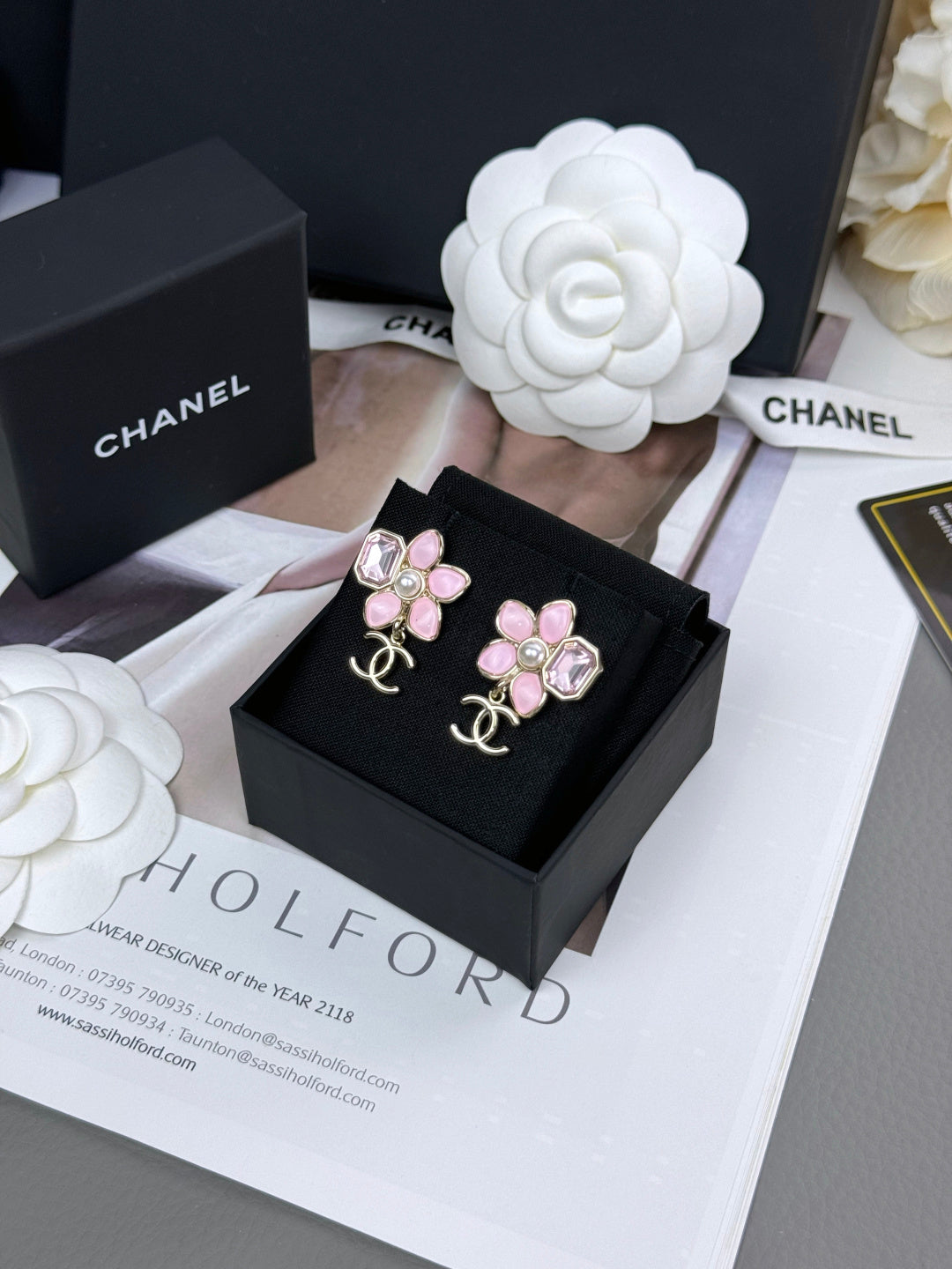 Double-C Emblem Statement Earrings in Polished Metal-Tone – Pink Detail detail view